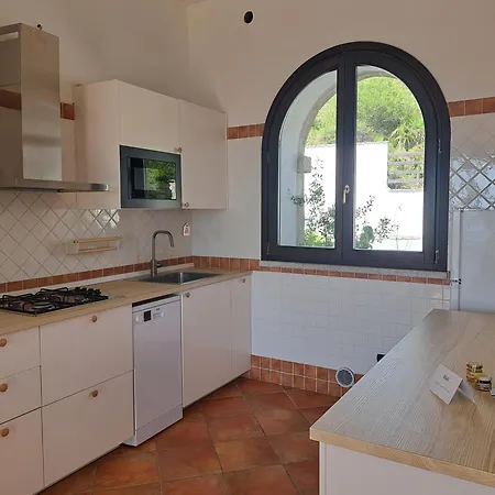 A Schiera Con Giardino Privato E Vista Mare